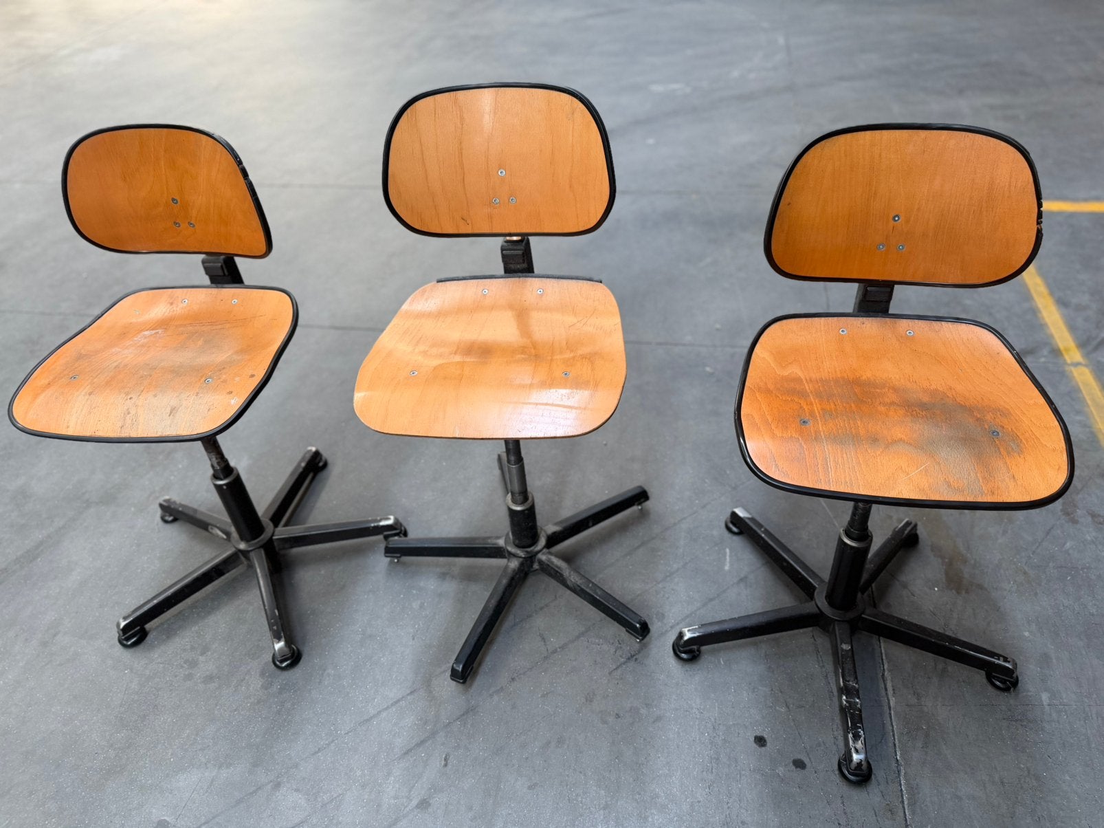 CHAISE D'ATELIER RÉGLABLE EN HAUTEUR SEDUS, Enlèvement, Comme neuf