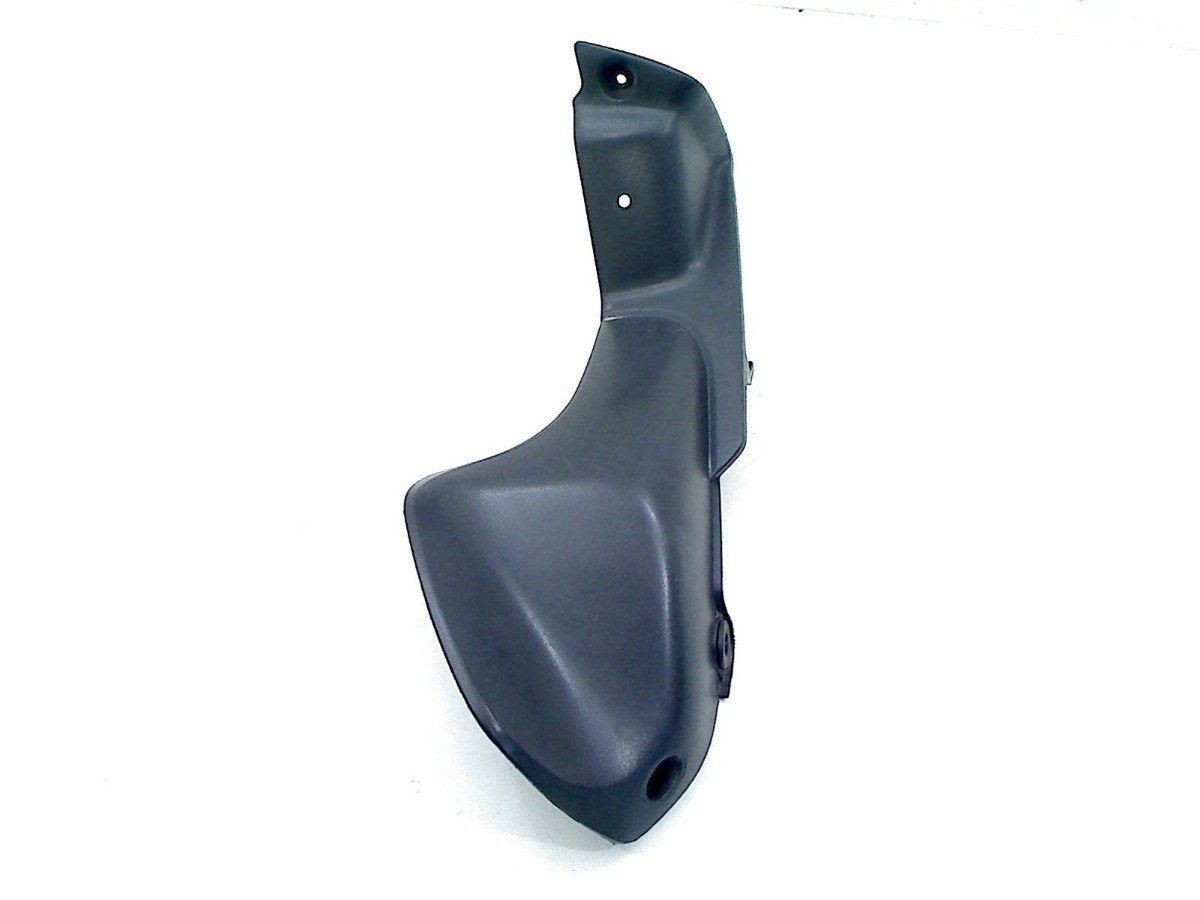 CARENAGE INTERNE PANNEAU DROIT Honda, Motos, Dhr. S. di Majo, Utilisé, Info@cama-motorparts.nl, P.J. Troelstraweg 8 8
3144 CX  MAASSLUIS, NL