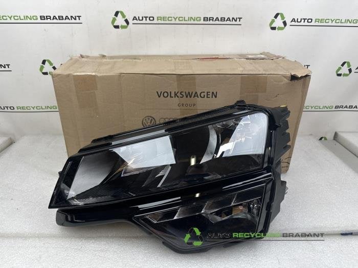 Phare gauche d'un Skoda Karoq, Autos : Pièces & Accessoires, -, 3 mois de garantie, Utilisé, -