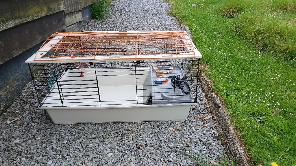 Cage cobaye ou lapin grande gris et orange, Moins de 60 cm, 75 à 110 cm, Cage, Comme neuf