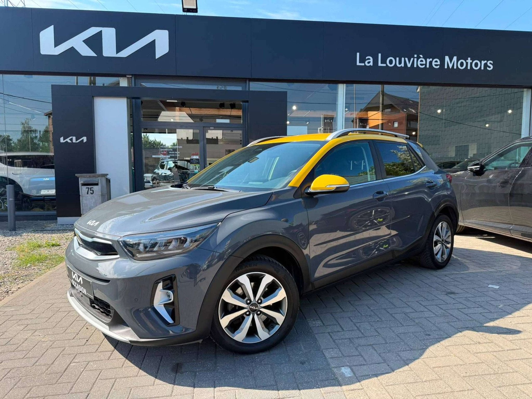 Kia Stonic Stonic 1.0 T Pulse ISG DCT * BOITE AUTO * CLIM *, Auto's, Kia, Stof, Gebruikt, Zwart, Bedrijf