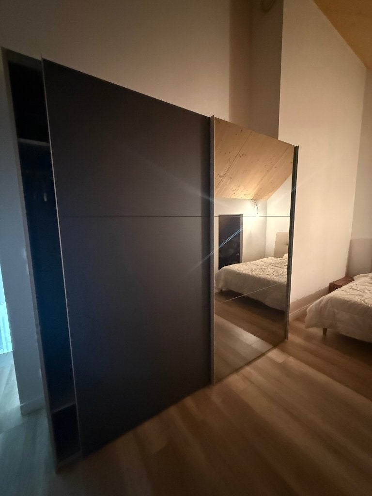 Garderobe kast, Huis en Inrichting, Kasten | Kleerkasten, Ophalen, Met deur(en), 200 cm of meer, Zo goed als nieuw