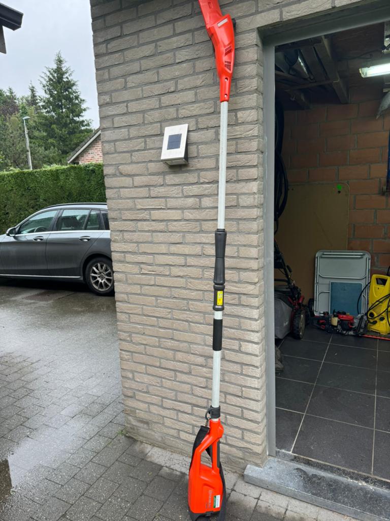 Husqvarna boomzaag, Jardin & Terrasse, Coupe-bordures, Enlèvement ou Envoi, Comme neuf, Batterie
