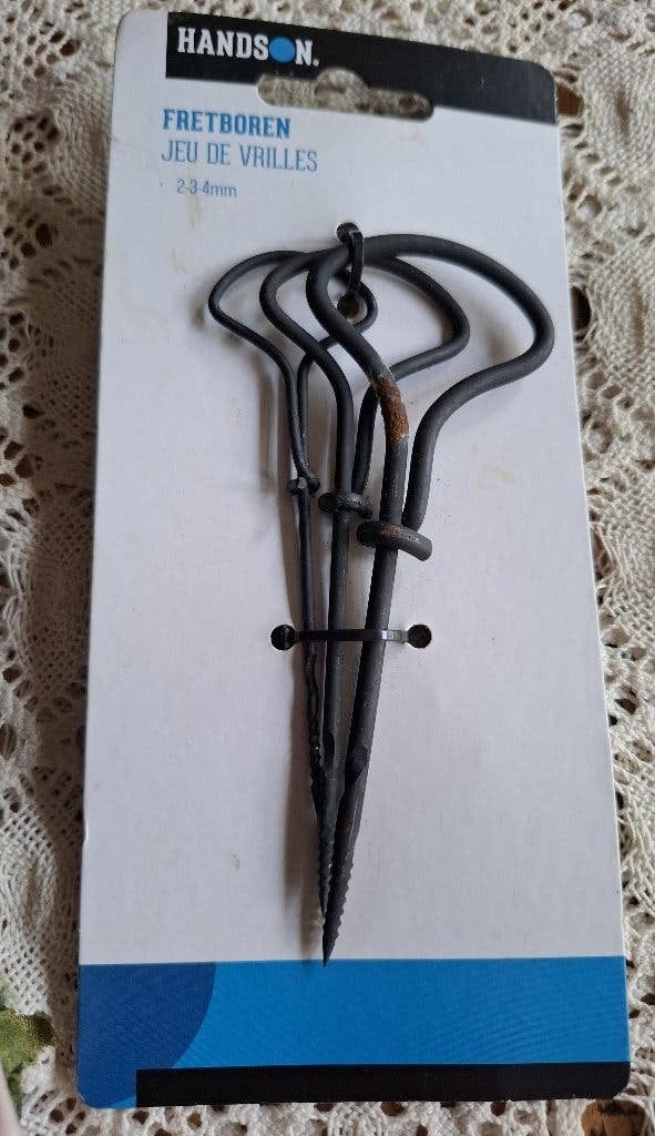 3 Fretboren, leuk om gaatjes in eikels of kastanjes te maken, Ophalen of Verzenden, Zo goed als nieuw, -, -