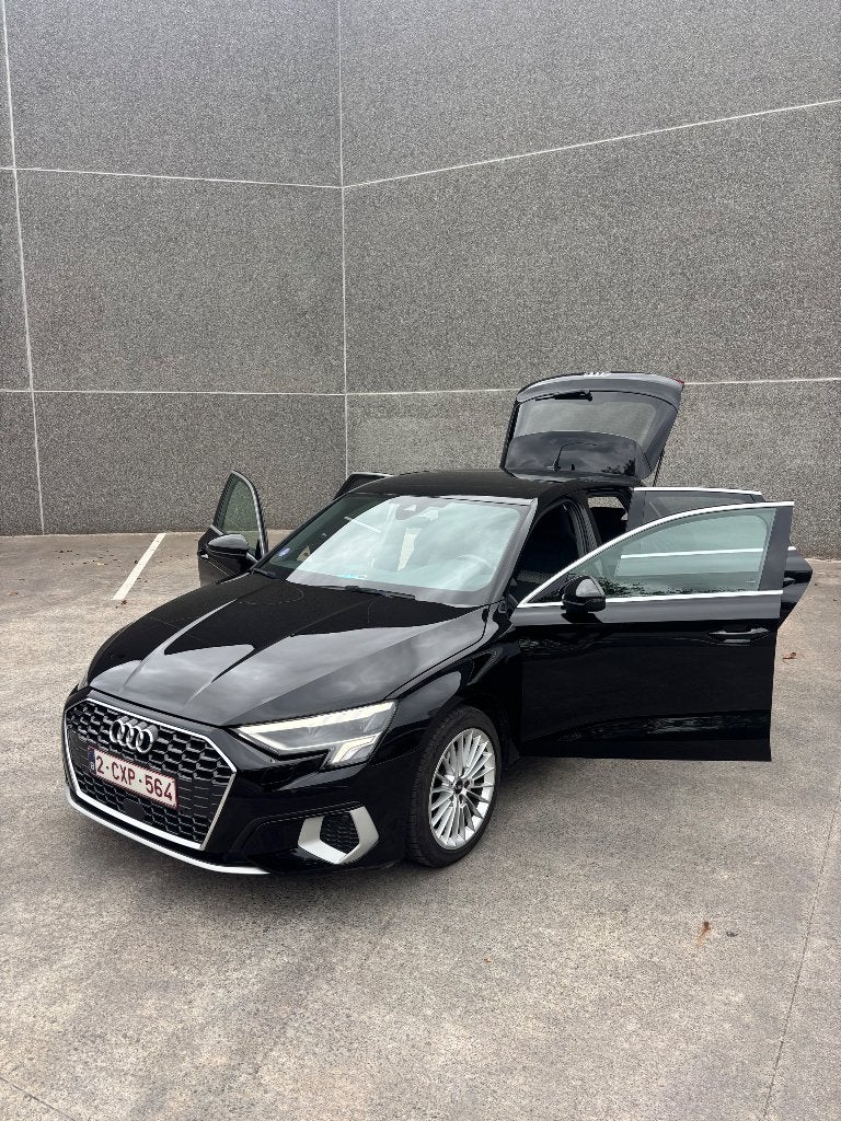 AUDI A3 35 TFSI SPORTBACK, Auto's, Audi, Voorwielaandrijving, Stof, Zwart, Handgeschakeld