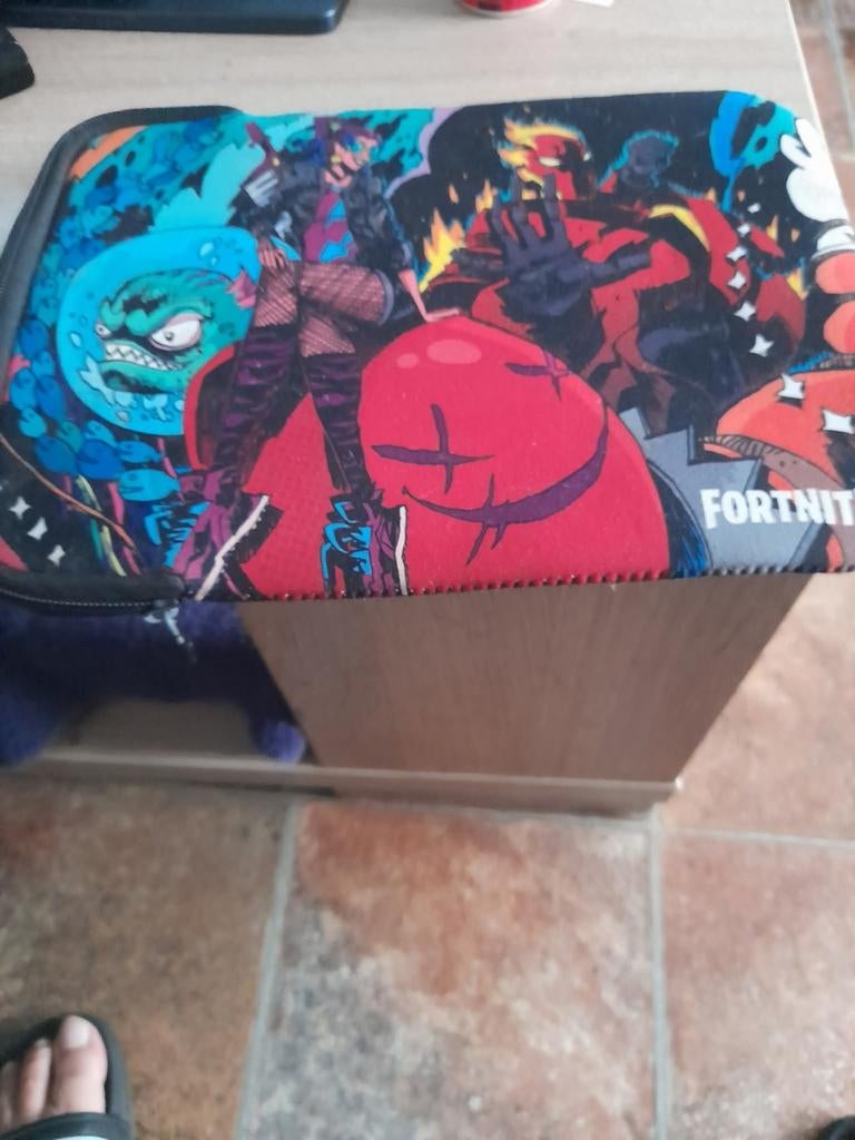 Tablet zak fortnite, Ophalen