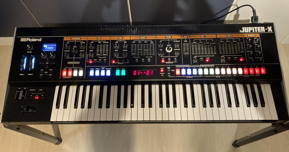 Roland Jupiter-X in nieuwstaat (2024), Musique & Instruments, Enlèvement, Comme neuf, 61 touches, Roland