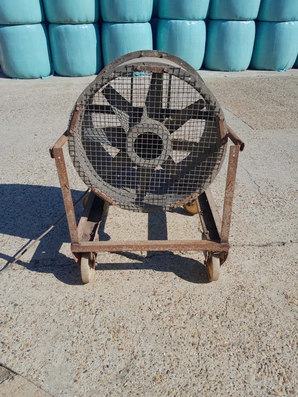 Ventilator( voor stallen ), Ophalen