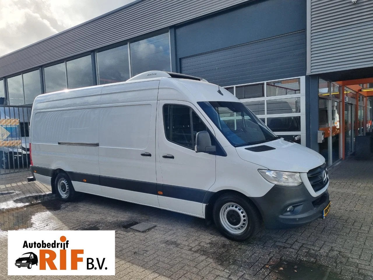 Mercedes-Benz Sprinter 316 CDI Carrier Pulsor 350MT Bitemp +, Automaat, Achterwielaandrijving, Gebruikt, Euro 6