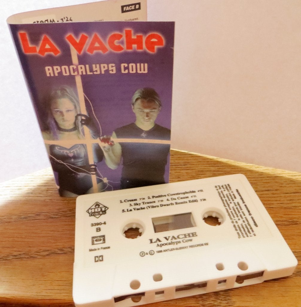 LA VACHE (MILK INC) - APOCALYS COW - ULTRA RARE CASSETTE !!, Verzenden, 1 bandje, Dance, Zo goed als nieuw
