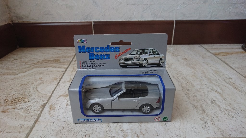 Miniature Mercedes-Benz SLK230 1/32, Enlèvement ou Envoi, Comme neuf, Voiture, Autres marques