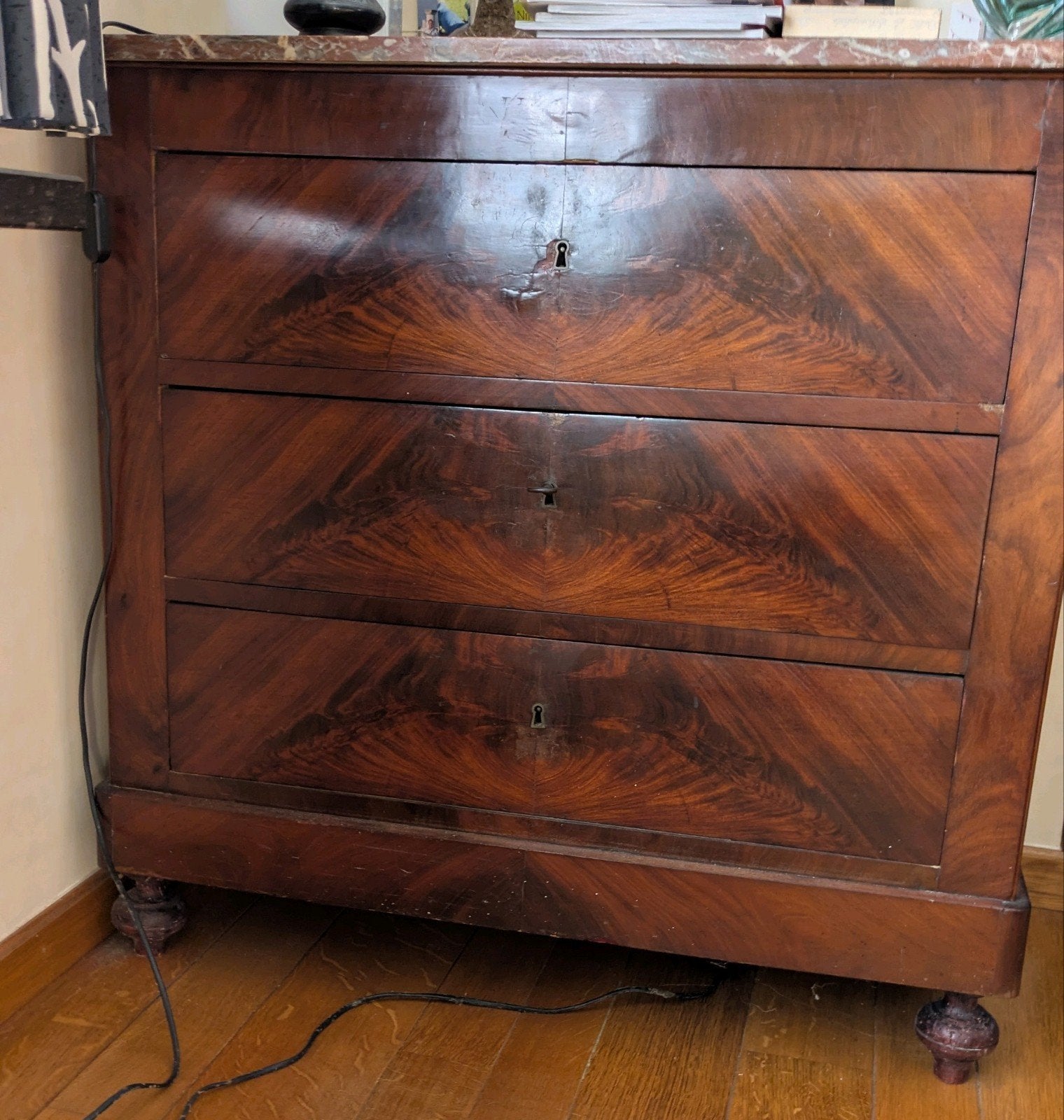 Authentieke 19e-eeuwse Louis Philippe commode, Enlèvement