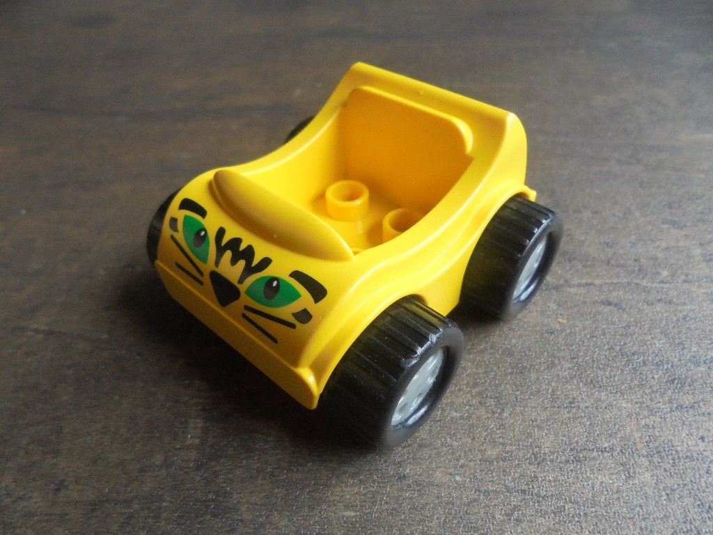 Lego Duplo Car with Molded Light Grey Wheels (zie foto's) 3, Ophalen of Verzenden, Gebruikt, Losse stenen, Duplo