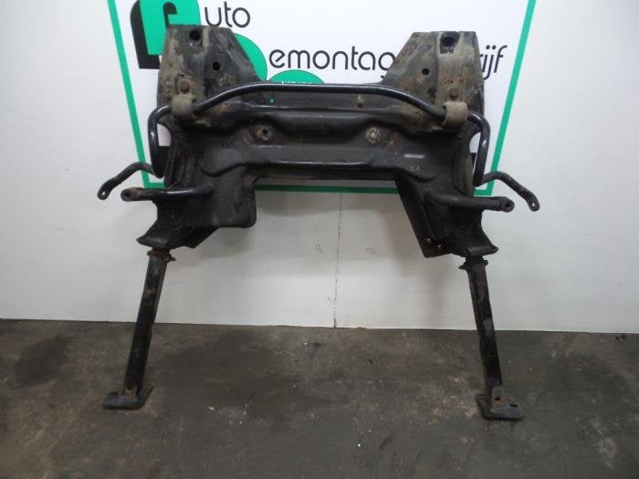 Subframe van een Peugeot 207 (207 06-), Gebruikt, -, -, Ophalen of Verzenden