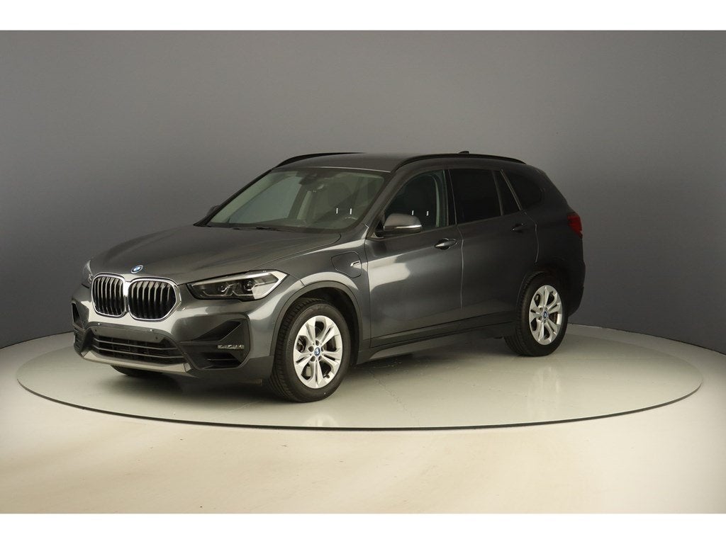BMW X1 xDrive25e 220pk Pack Business, Auto's, Parkeersensor, 41 g/km, 5 zetels, 5 deurs