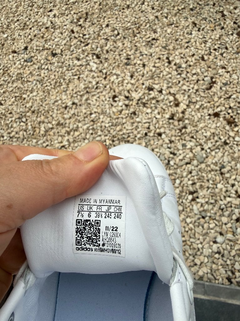 Te koop Adidas dames sneaker maat 39,5, Enlèvement ou Envoi, Adidas, Sneakers et Baskets, Comme neuf
