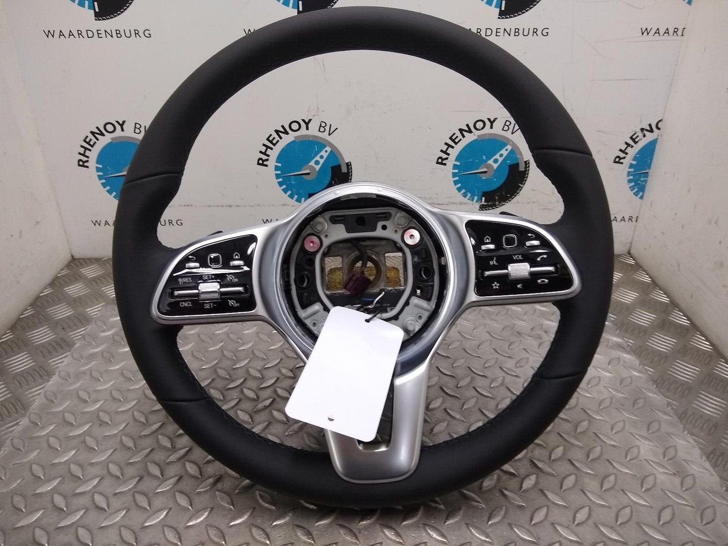 MERCEDES E CLASS STUURWIEL 2020, Autos : Pièces & Accessoires, Commande, Neuf, ARN reconnu, Stiba membre, Reconnu durable, Enlèvement ou Envoi