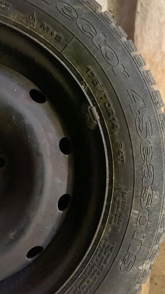 4 pneus, Autos : Pièces & Accessoires, 4 Saisons, Pneu(s)
