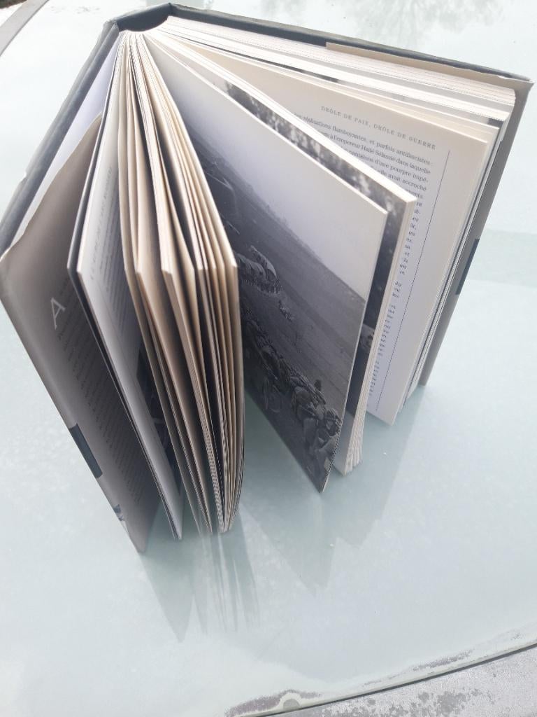 Livre Les Français durant le 20ème siècle, Ophalen, 20e eeuw of later, Zo goed als nieuw