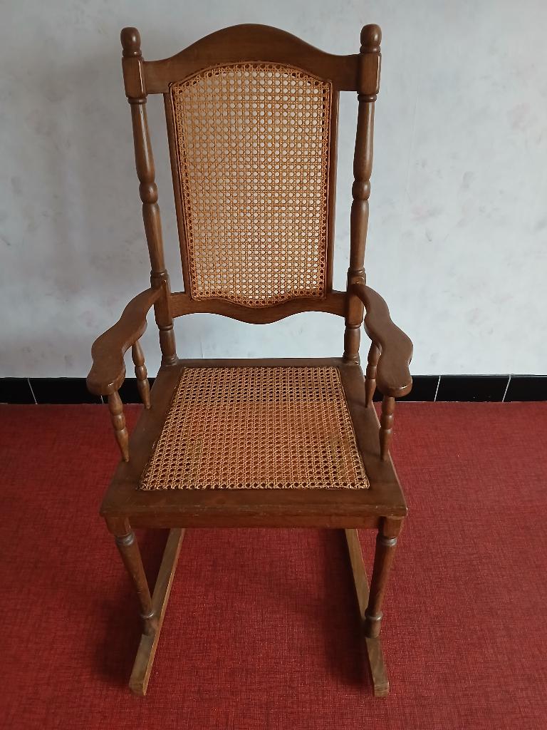 Schommelstoel, Huis en Inrichting, Stoelen, Ophalen, Zo goed als nieuw