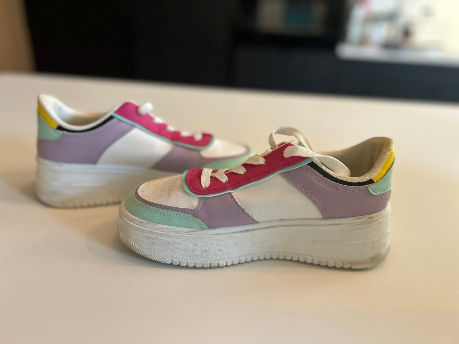 Sneakers mt 39, Overige kleuren, Ophalen of Verzenden, Sneakers, Gedragen