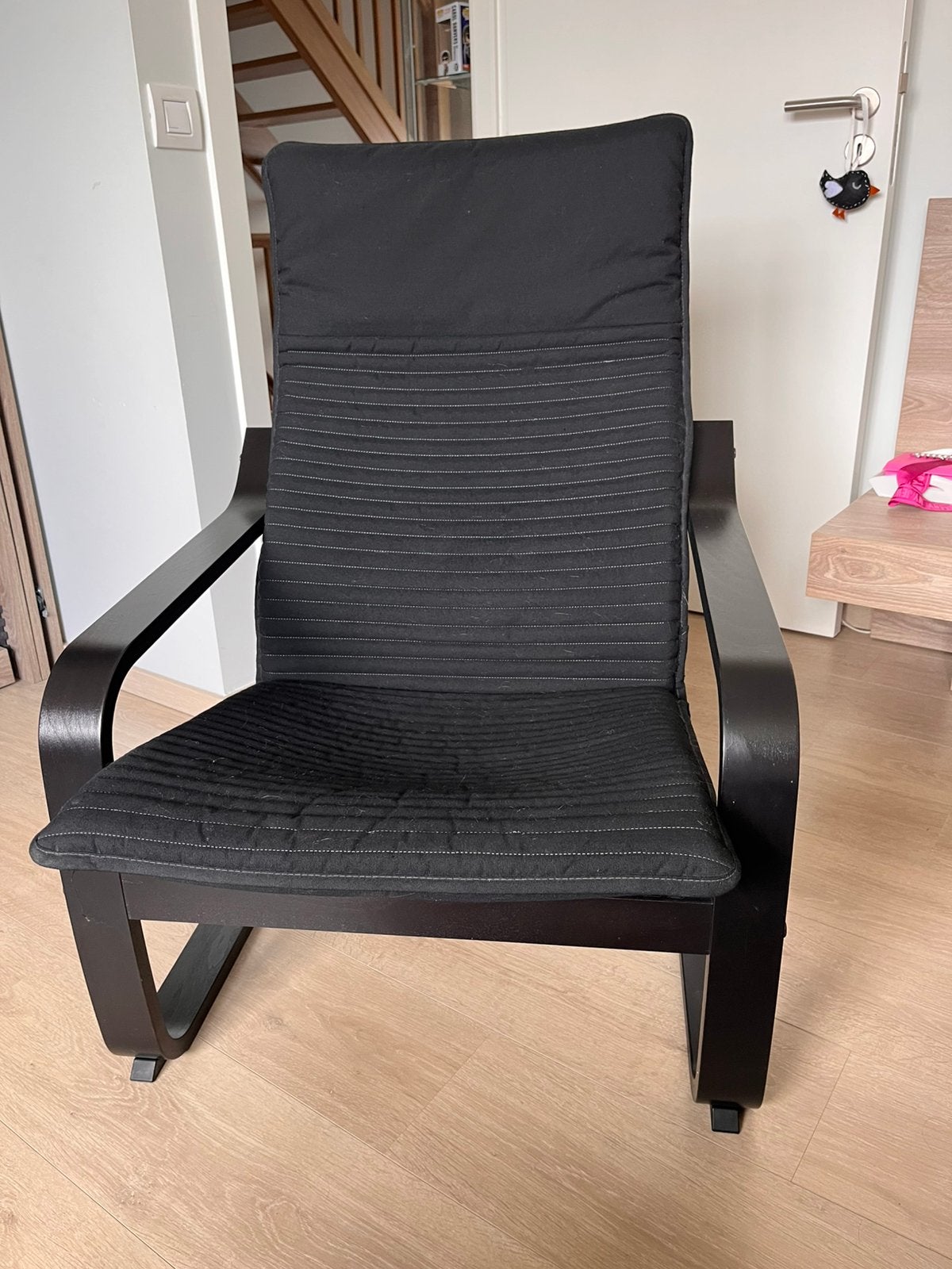 Comfortabele IKEA POÄNG fauteuil in zwarte uitvoering., Enlèvement, Utilisé, Tissus