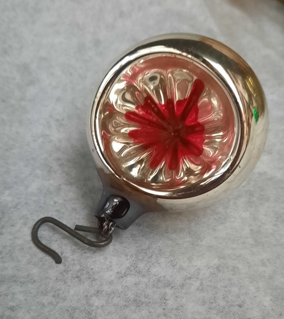 Vintage Ajeko Glazen deukbal rood, Diversen, Ophalen of Verzenden, Gebruikt