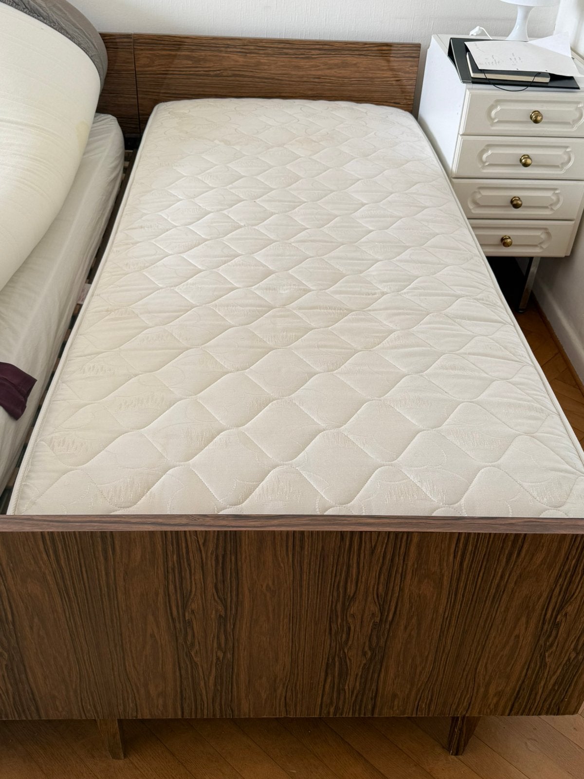 2 volledige enkele bed set: matras & frame., Ophalen, Zo goed als nieuw, Eenpersoons