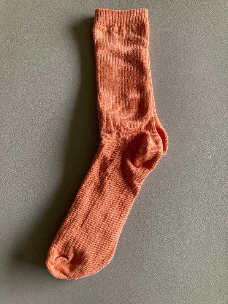 1 paar kousen, maat 39-42 (orange-lichtroestkleurig), Vêtements | Femmes, Chaussettes et Chaussettes genoux, Taille 39 à 42, Enlèvement ou Envoi