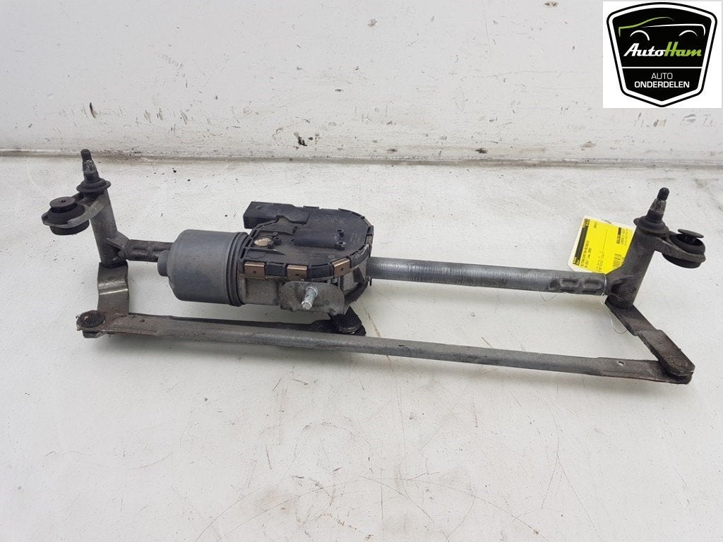 MOTEUR + TRINGLERIE ESSUIE GLACE AVANT Golf VI (5K1), Autos : Pièces & Accessoires, Volkswagen, Volkswagen AG, Utilisé, Kundenbetreuung@volkswagen.de