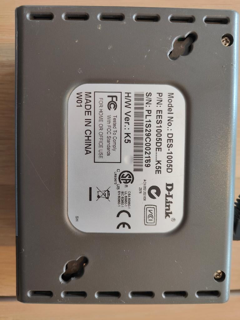 Commutateur Fast Ethernet 10/100, Enlèvement ou Envoi, Comme neuf, TP-Link
