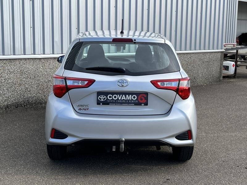 Toyota Yaris 1.5 VVTi Y-OUNG / TREKHAAK !!, Auto's, Handgeschakeld, 5 deurs, Yaris, Zilver of Grijs