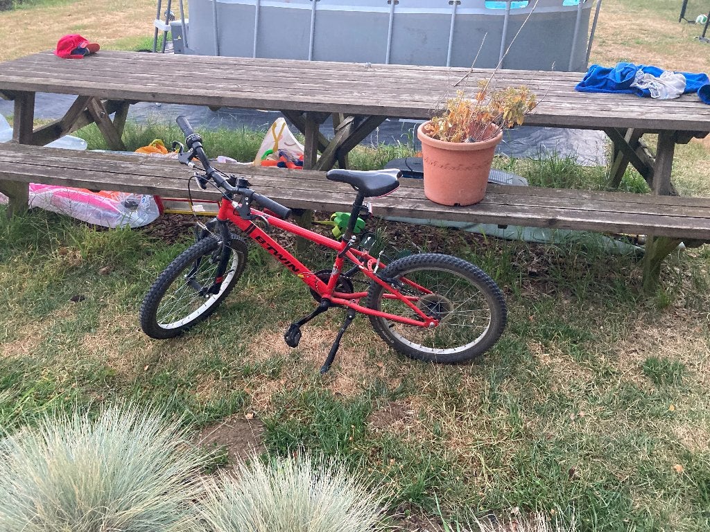 Gebruikte fiets en helm, Frein sur jante, Frein à main, 18 pouces, Enlèvement