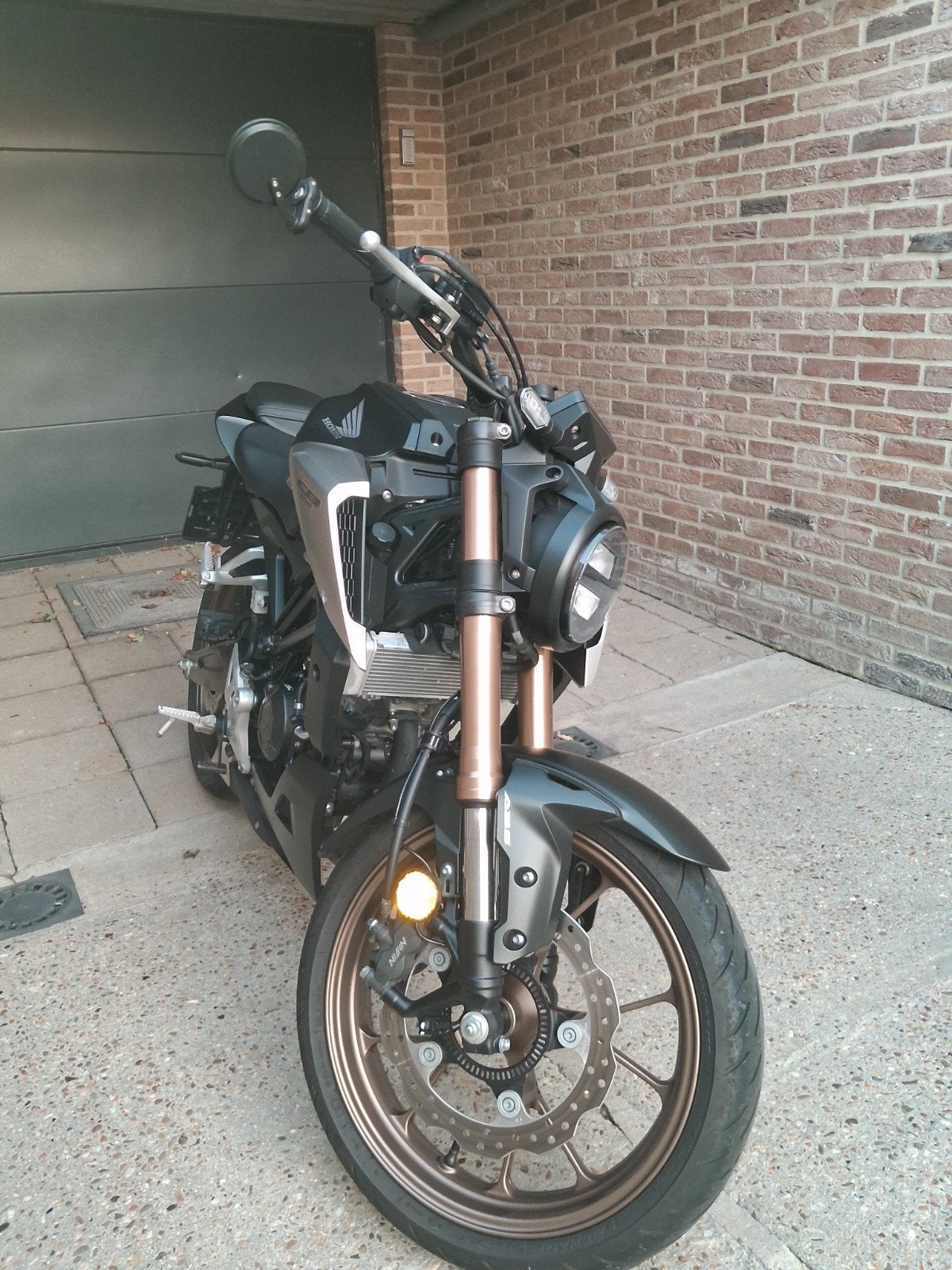 Honda cb125r, ABS, Occasion, Particulier, 1 cylindre