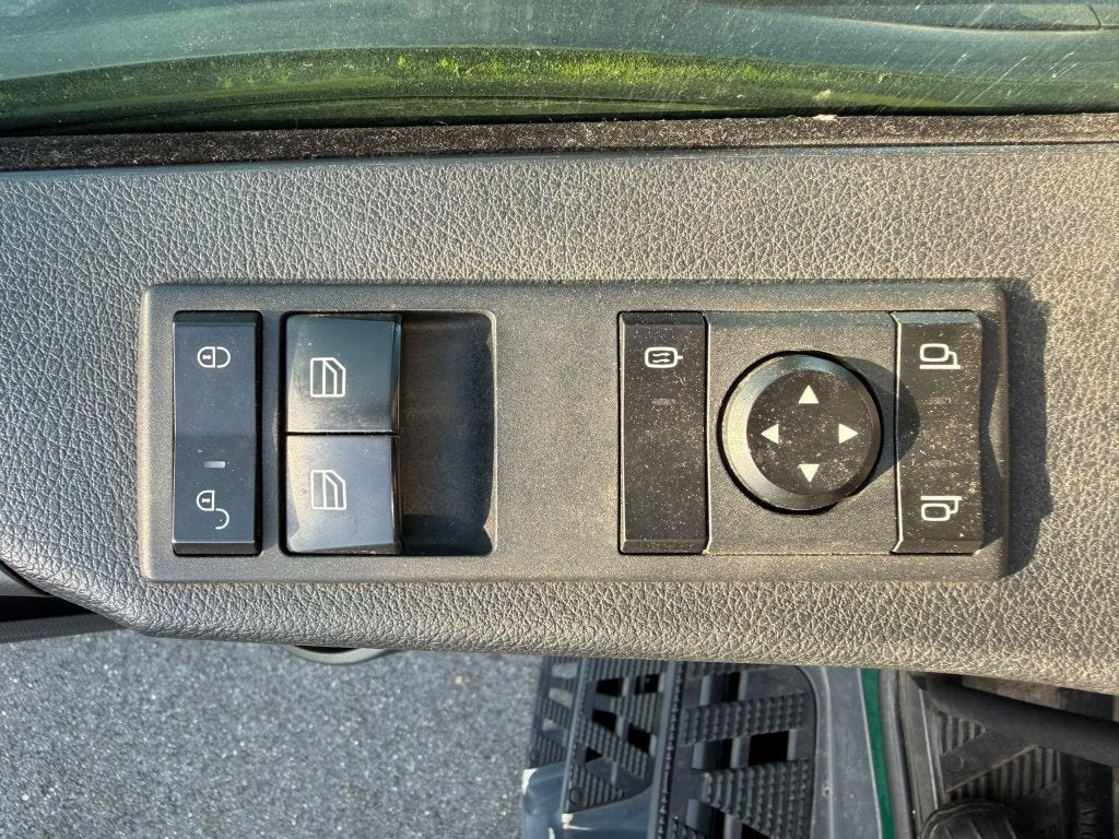 Mercedes Antos 963-0-A(Stock ID 38106) — 19