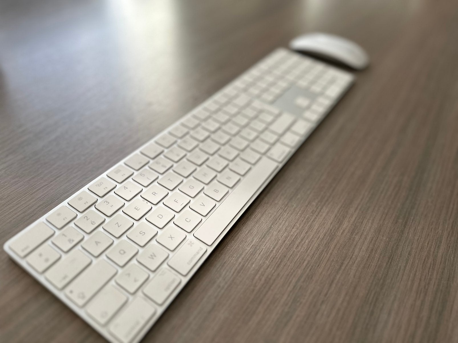Apple Magic Keyboard & Mouse 2, Computers en Software, Ergonomisch, Azerty, Ophalen of Verzenden, Zo goed als nieuw