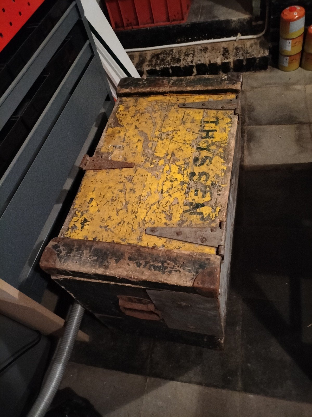 Originele Vintage kist met opschrift Thyssen, Collections, Enlèvement
