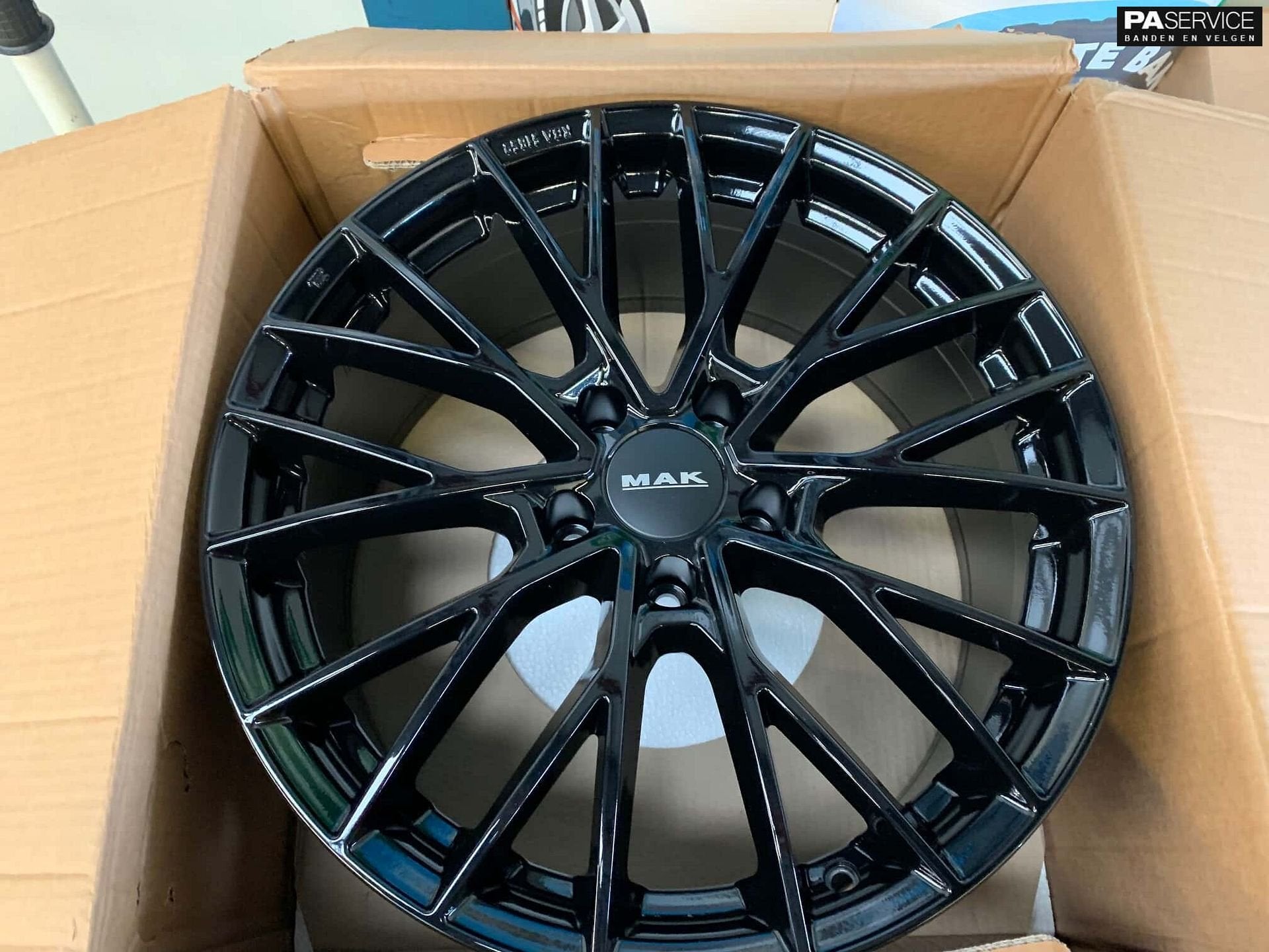 Nw 20 inch RR Evoque MAK Speciale set inc Pirelli&TPMS, -, -, Banden en Velgen, Nieuw