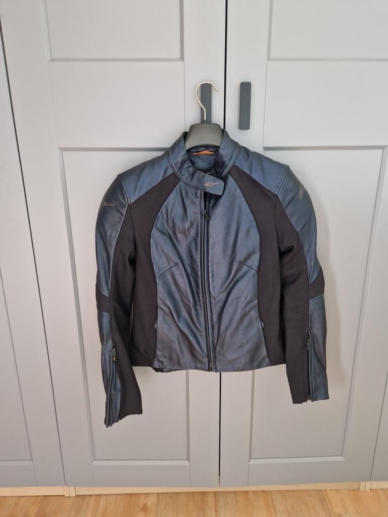 Setje motor kledij vrouwen, Motoren, Kleding | Motorkleding, Ophalen