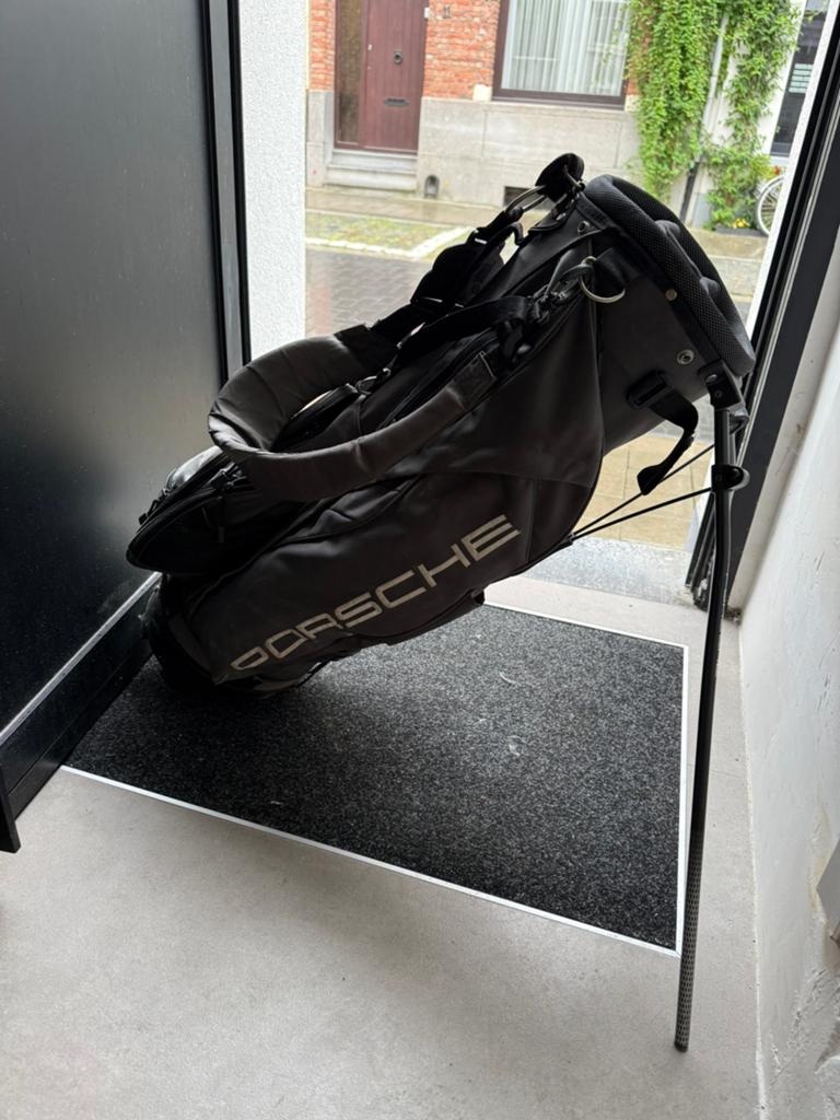 Poorsche golftas, Sport en Fitness, Golf, Ophalen, Zo goed als nieuw