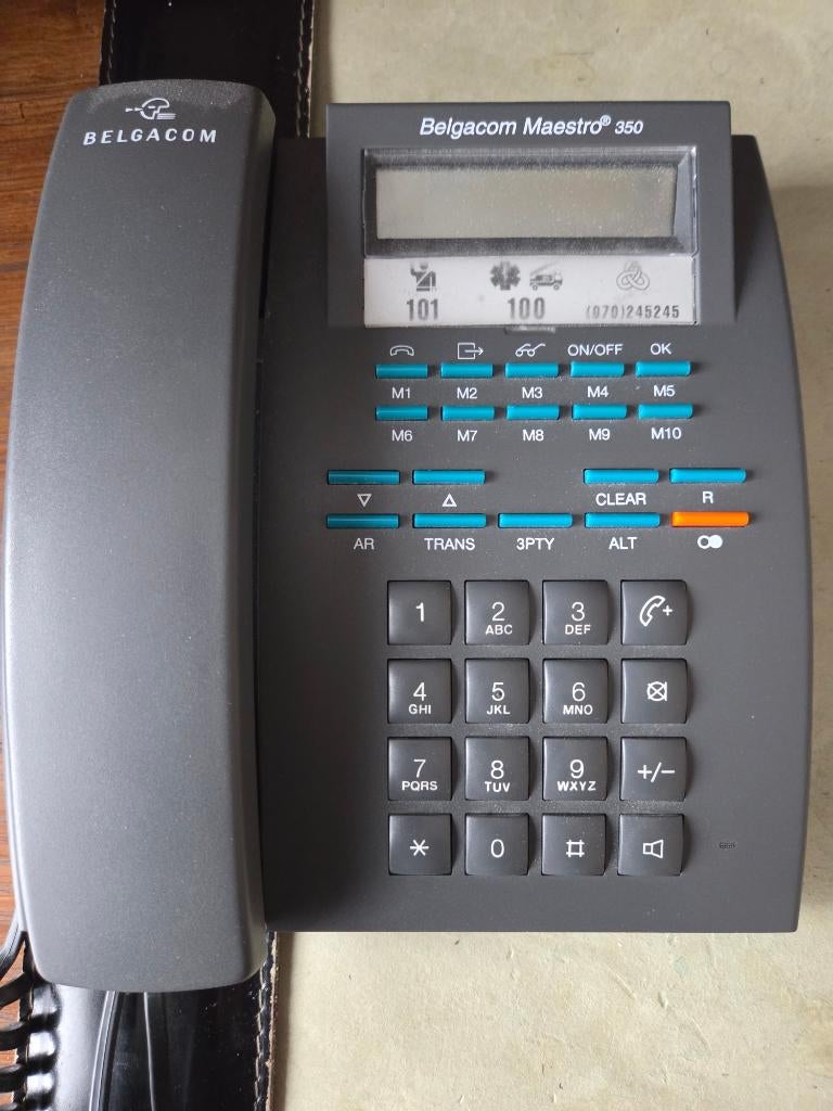 2 VASTE TELEFOONS, Telecommunicatie, Ophalen, Zo goed als nieuw