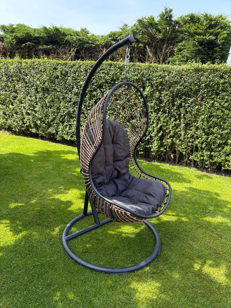 Hangstoel met apart kussen, Tuin en Terras, Ophalen, Gebruikt, Eenpersoons, Binnen