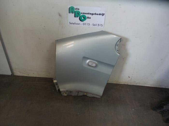 Aile avant gauche d'un Renault Master (Master 2 98-) (TE864), Autos : Pièces & Accessoires, Carrosserie & Tôlerie, Renault, -