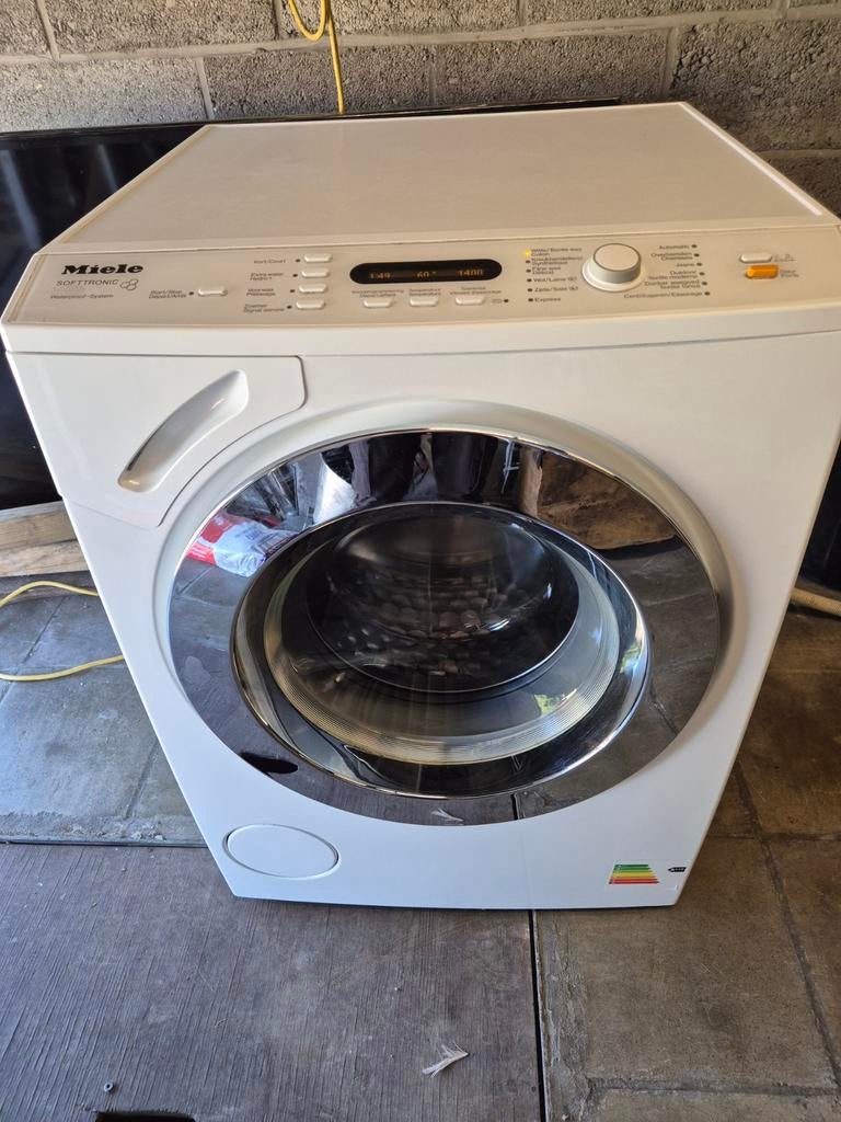 Sterk miele wasmachine 8kg in topstaat., Elektronische apparatuur, Ophalen