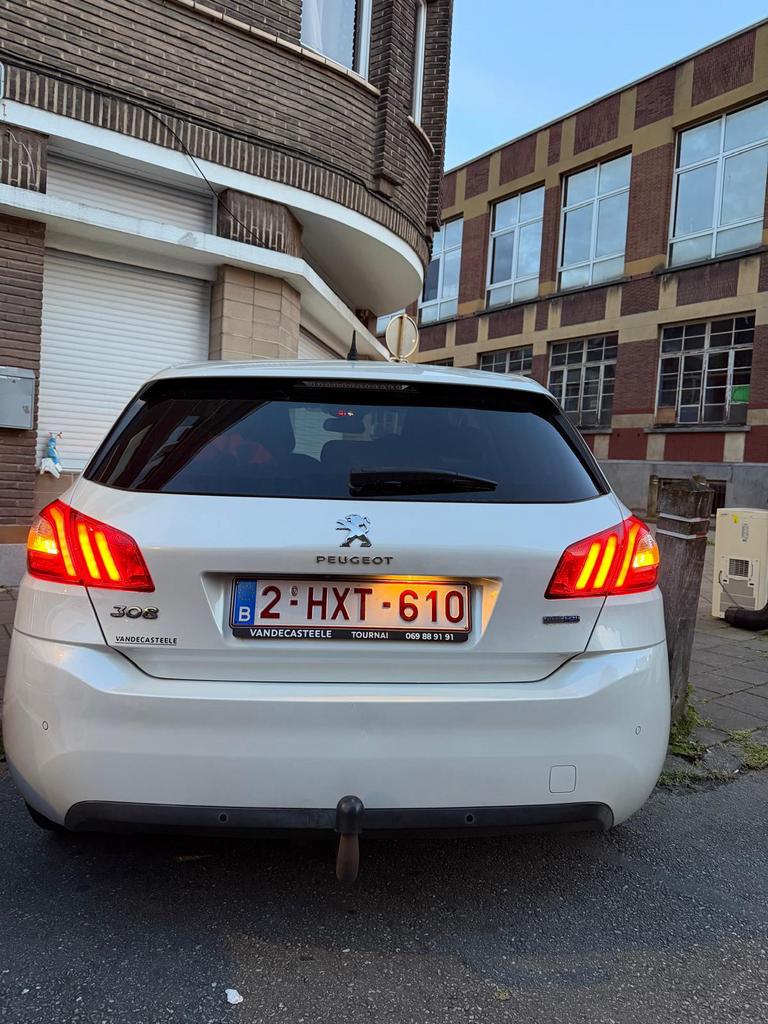 Peugeot 308 automatique 2016  1.6 diesel, Autos, Achat, Toit panoramique, Diesel, Automatique
