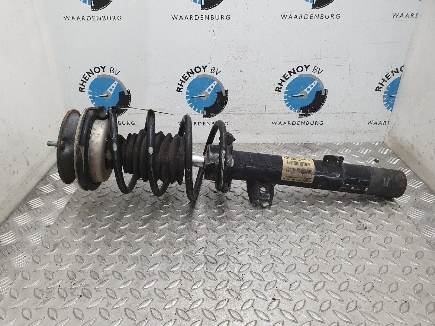 BMW 3 SERIES E90 325I  VEERPOOT / SCHOKBREKER LV 2007, Ophalen of Verzenden, Gebruikt, Stiba lid
