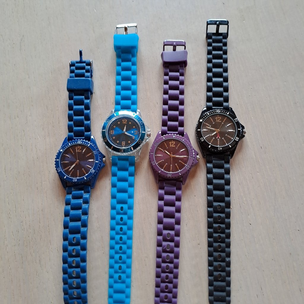 4 montres Stainless Steel, Bijoux, Sacs & Beauté, Enlèvement ou Envoi, Comme neuf, Bleu