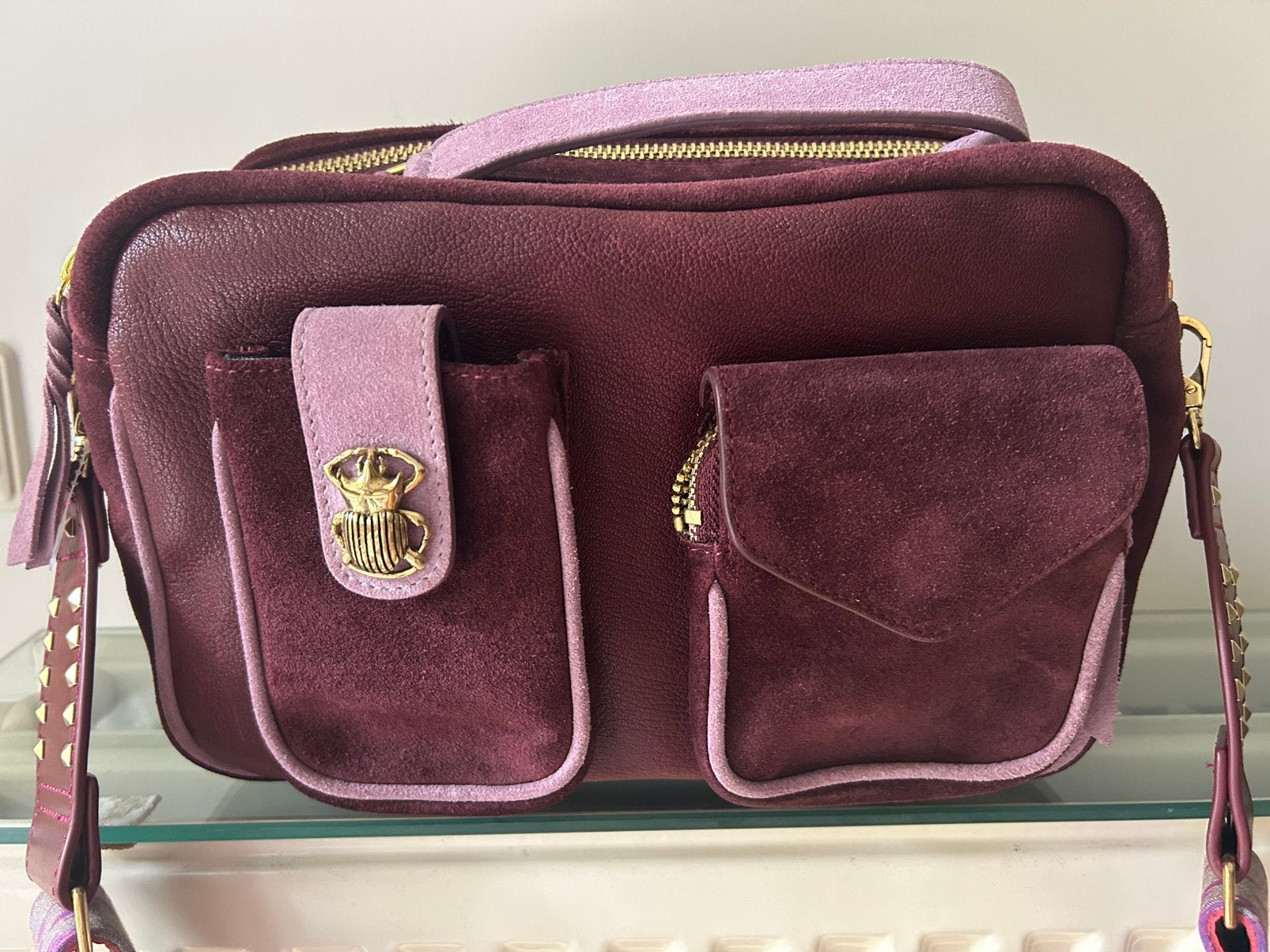 Handtas met afneembare strap kleur burgundy Claris Virot NEW, Handtassen en Accessoires, Tassen | Damestassen, Ophalen, Nieuw