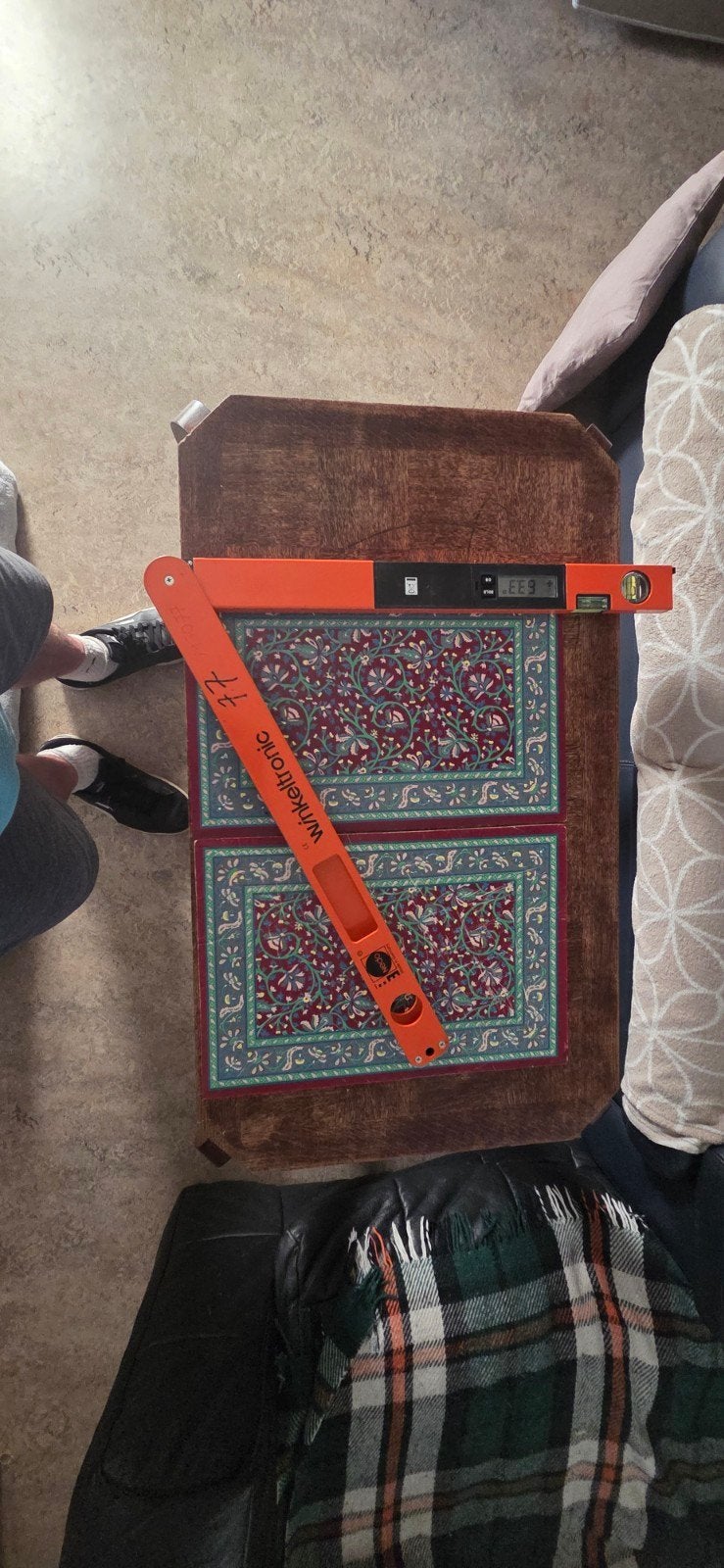 Materiaal digitaal hoekmeter met waterpas, Ophalen