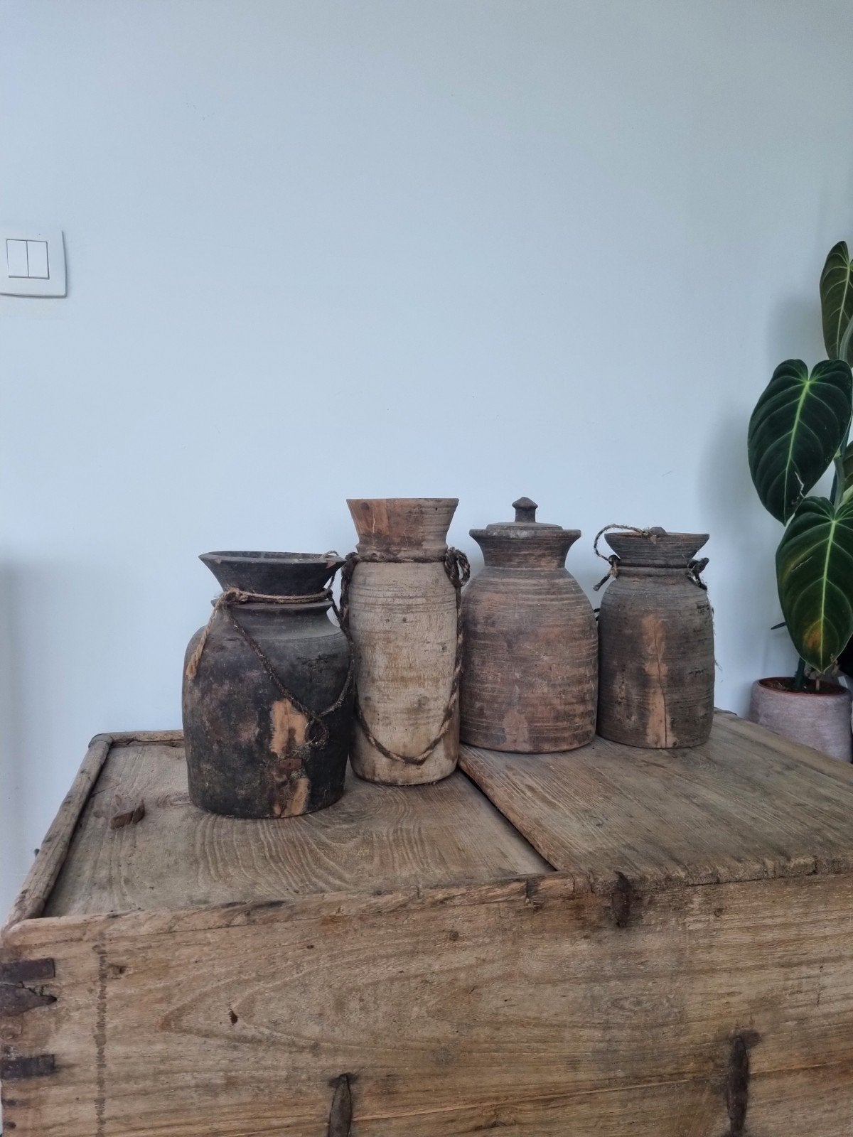 Oude houten kruiken met deksels, Huis en Inrichting, Ophalen of Verzenden